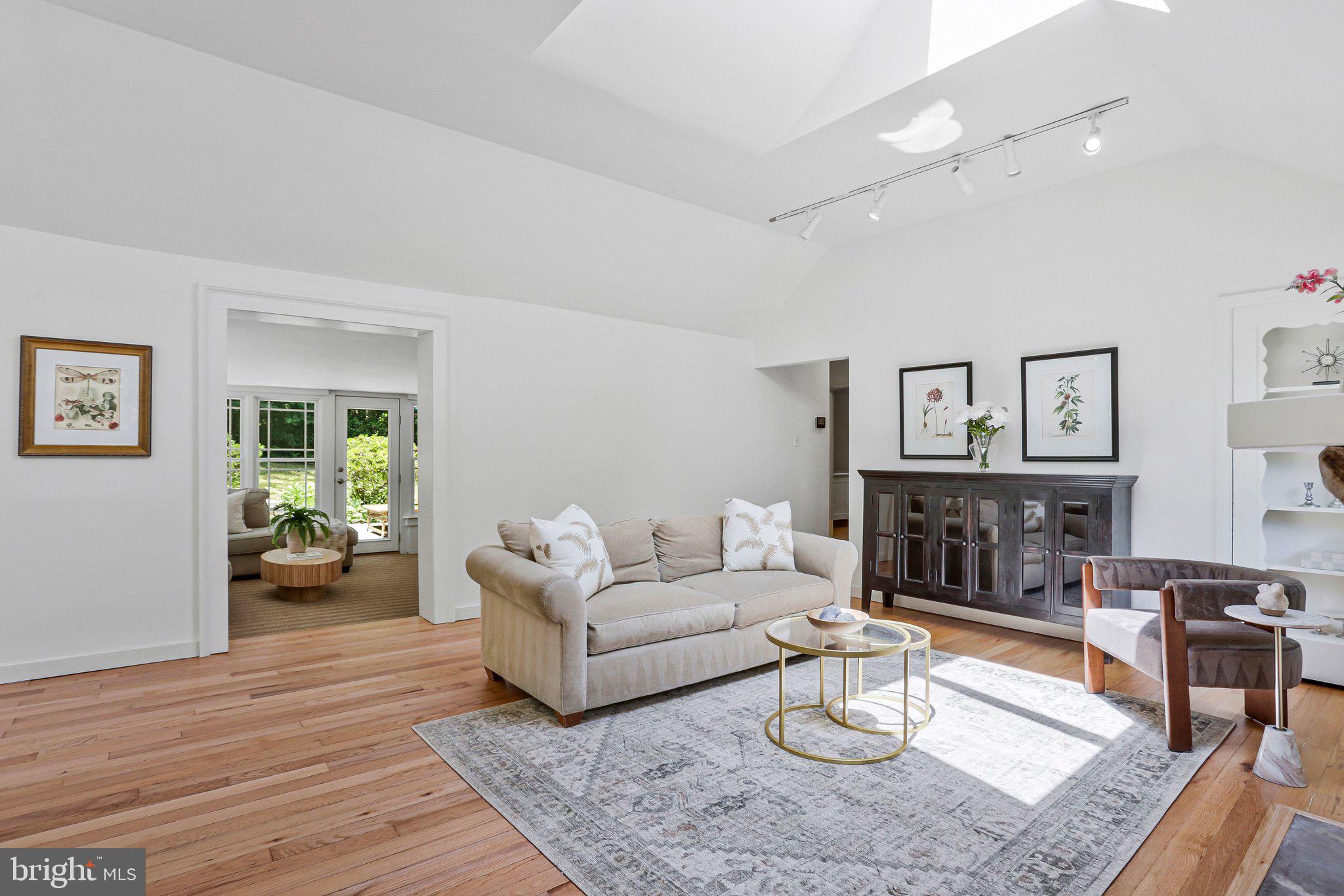 415 POPLAR DRIVE