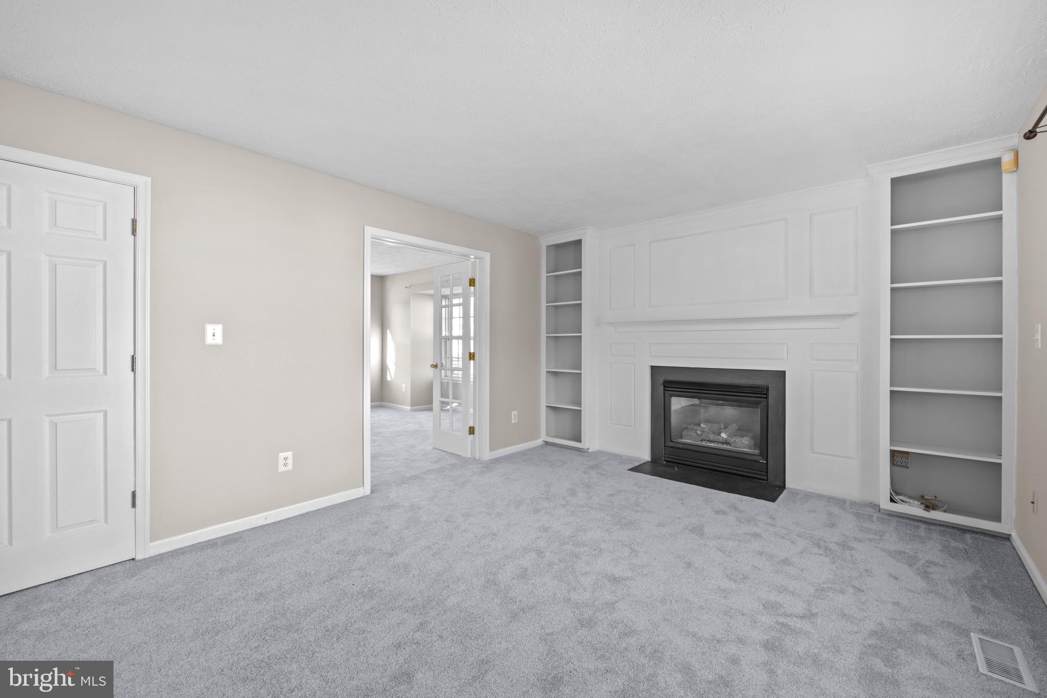 OTTER CREEK LANDING - Residential