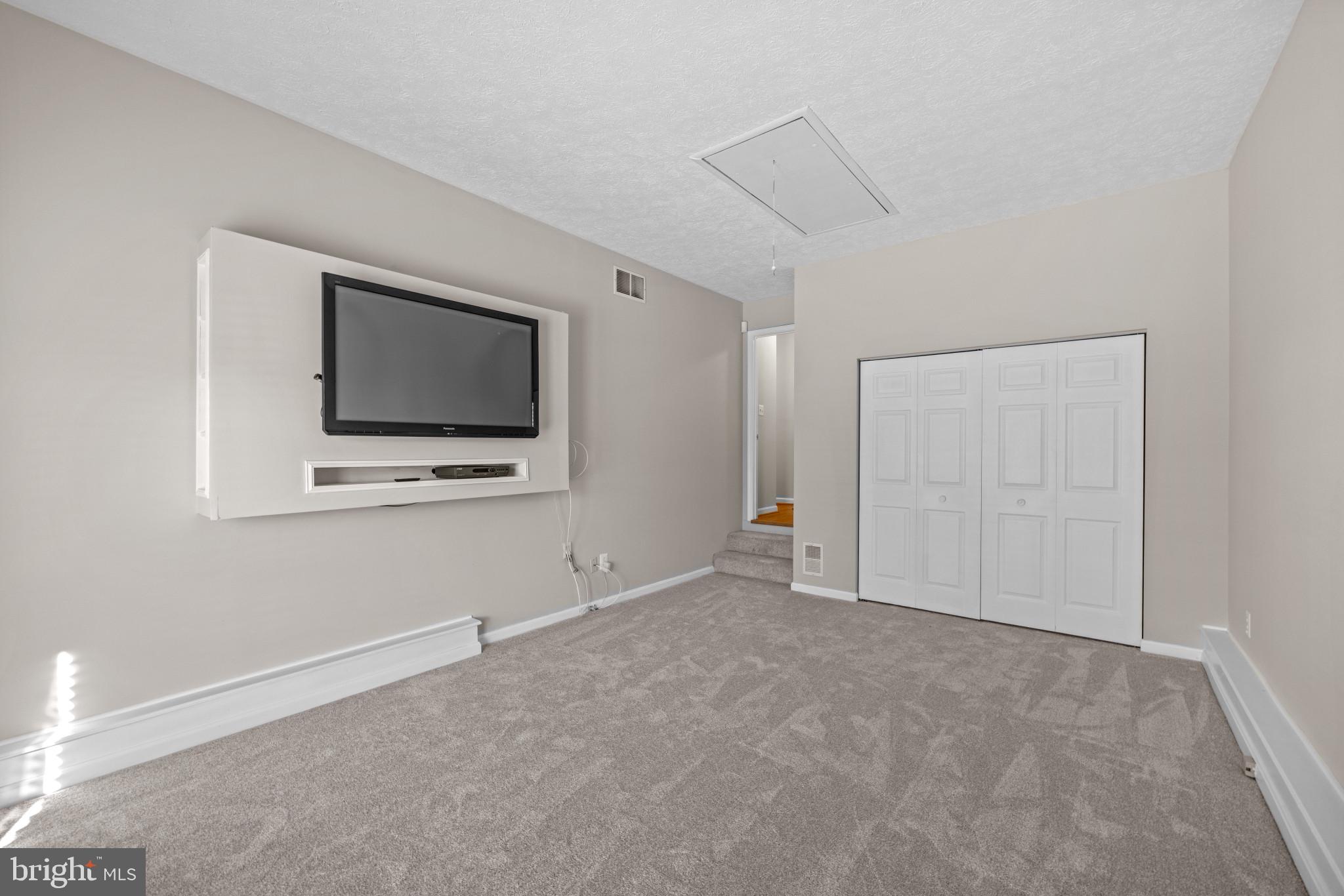 OTTER CREEK LANDING - Residential