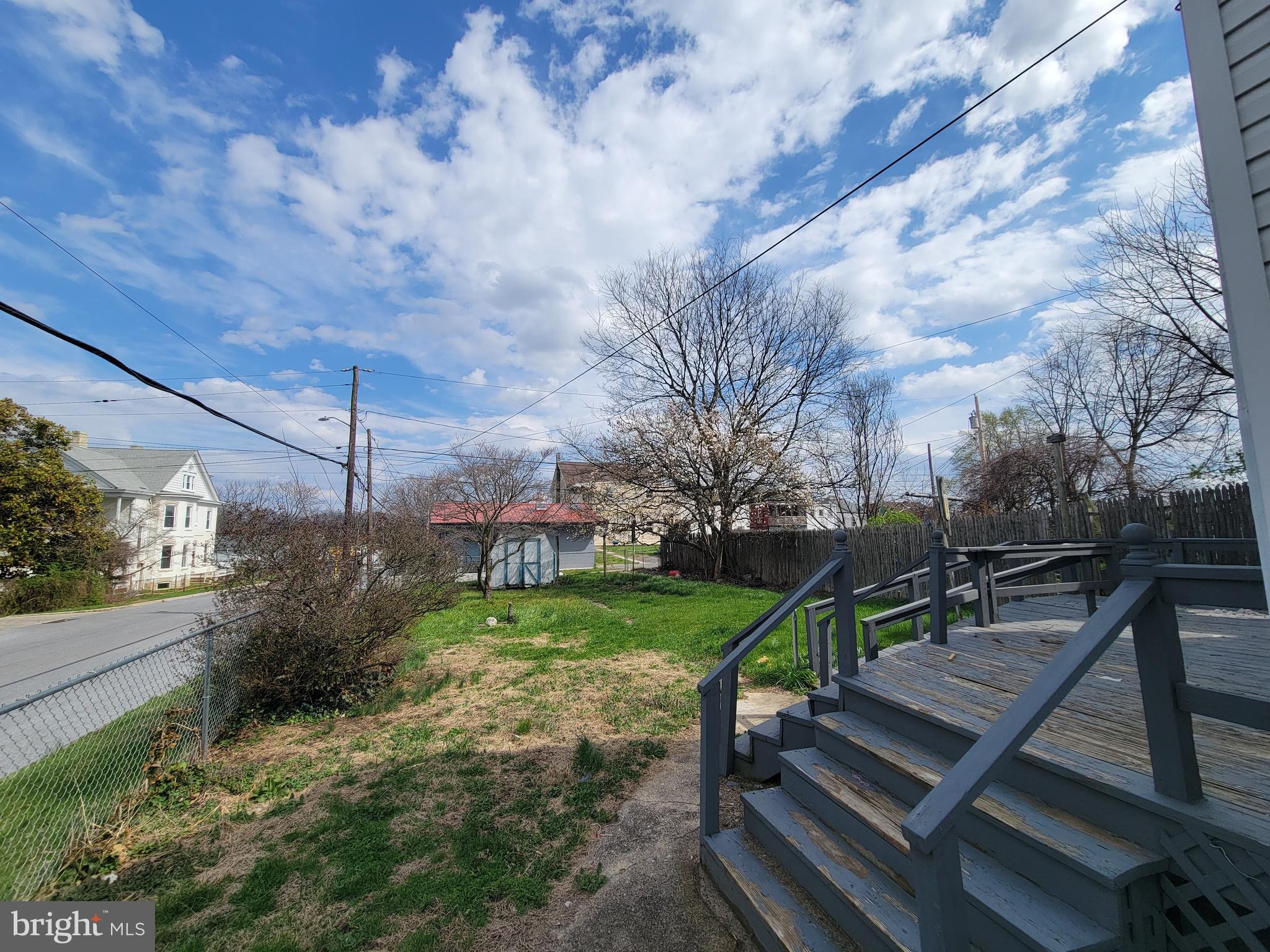 HAGERSTOWN - Residential