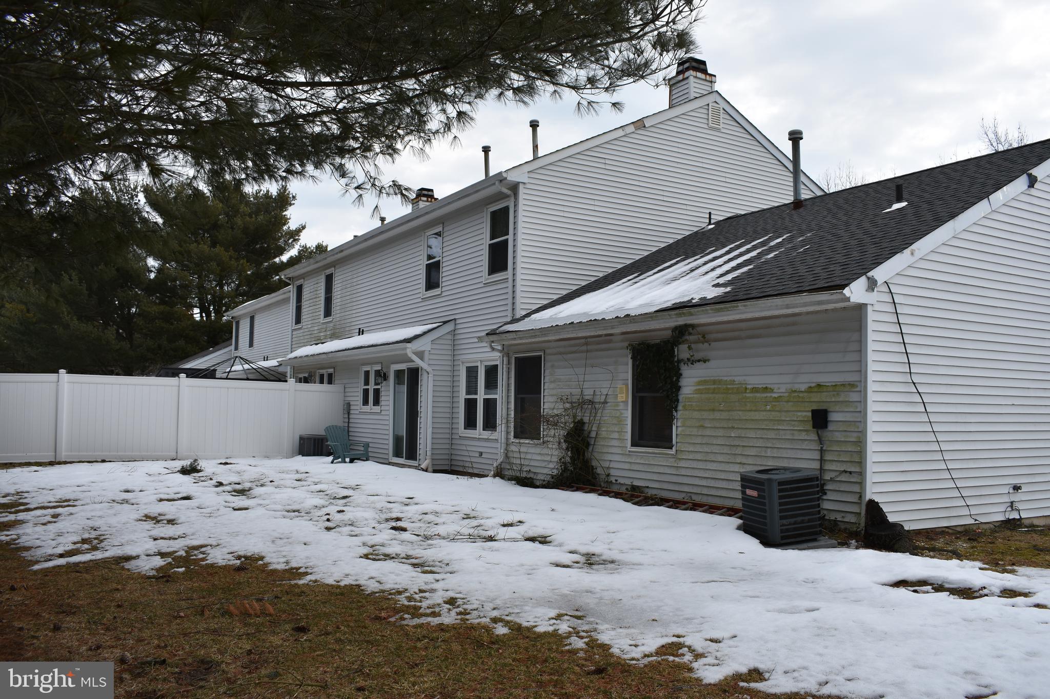 MYSTIC ISLAND - HARBORTOWN - Residential