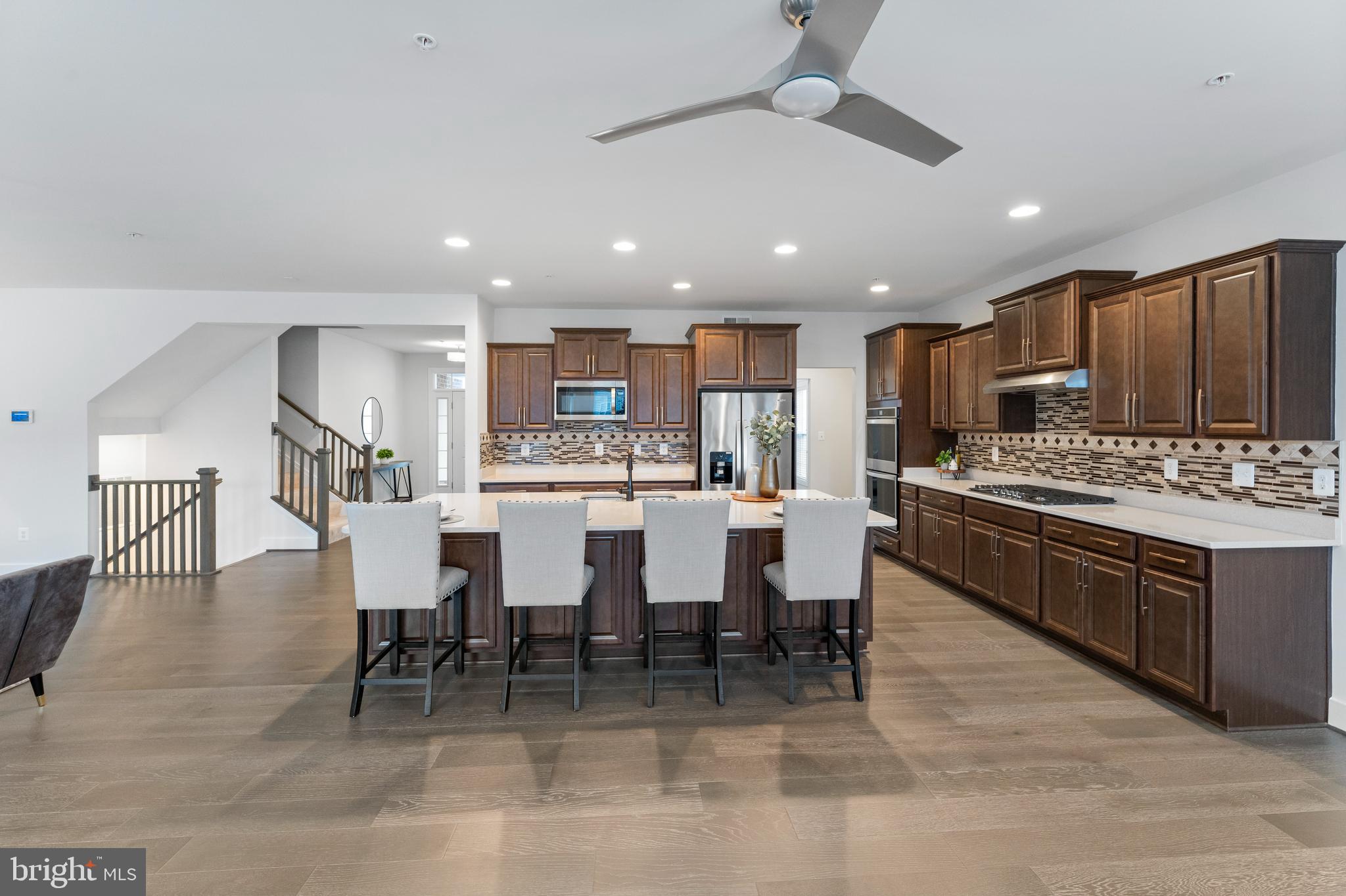 VILLAGES OF SAVANNAH - Residential