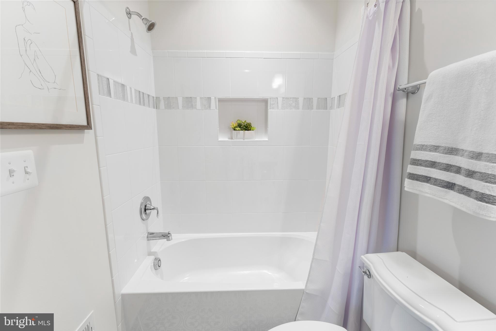 VILLAGES OF SAVANNAH - Residential