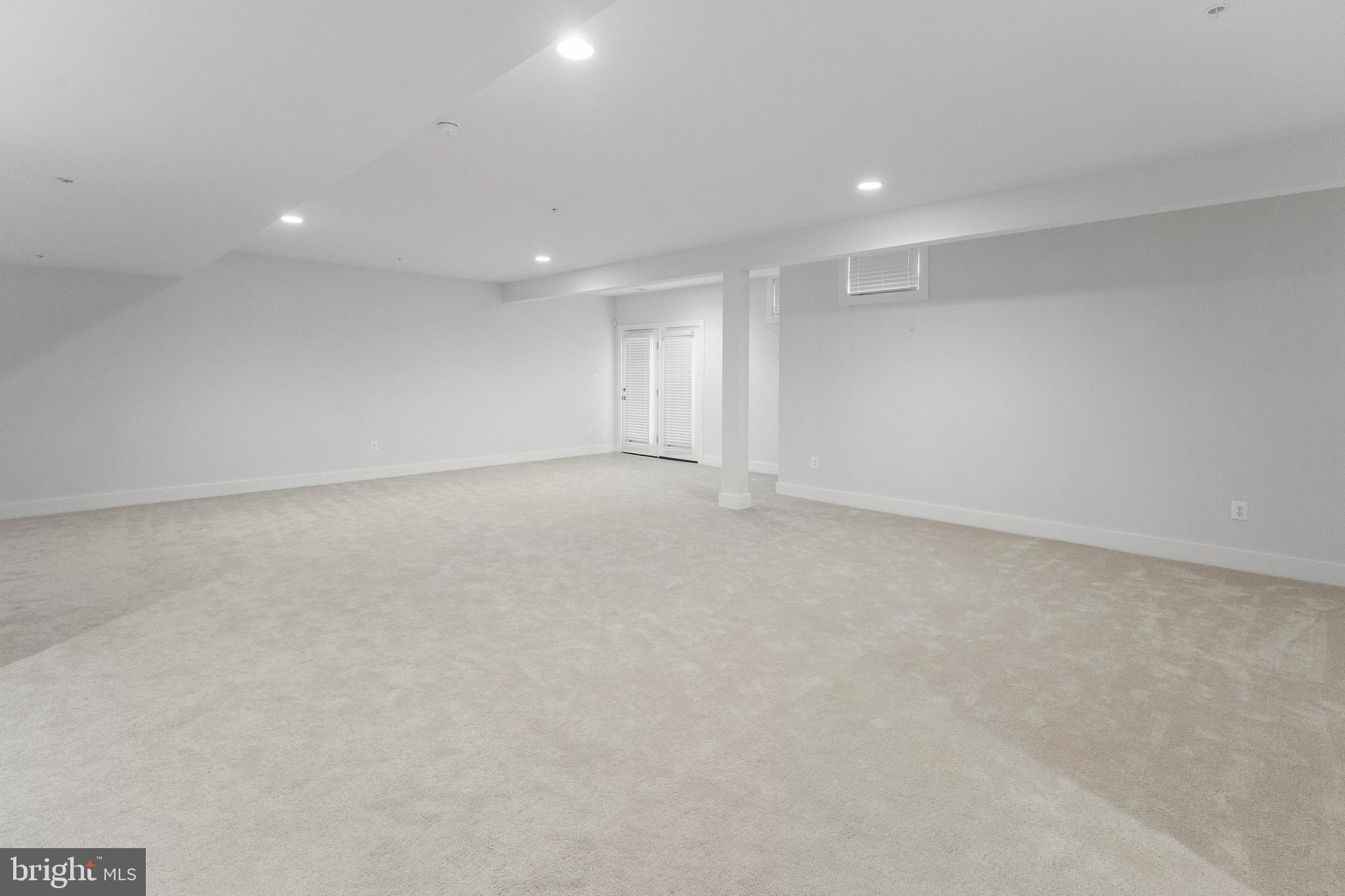 VILLAGES OF SAVANNAH - Residential