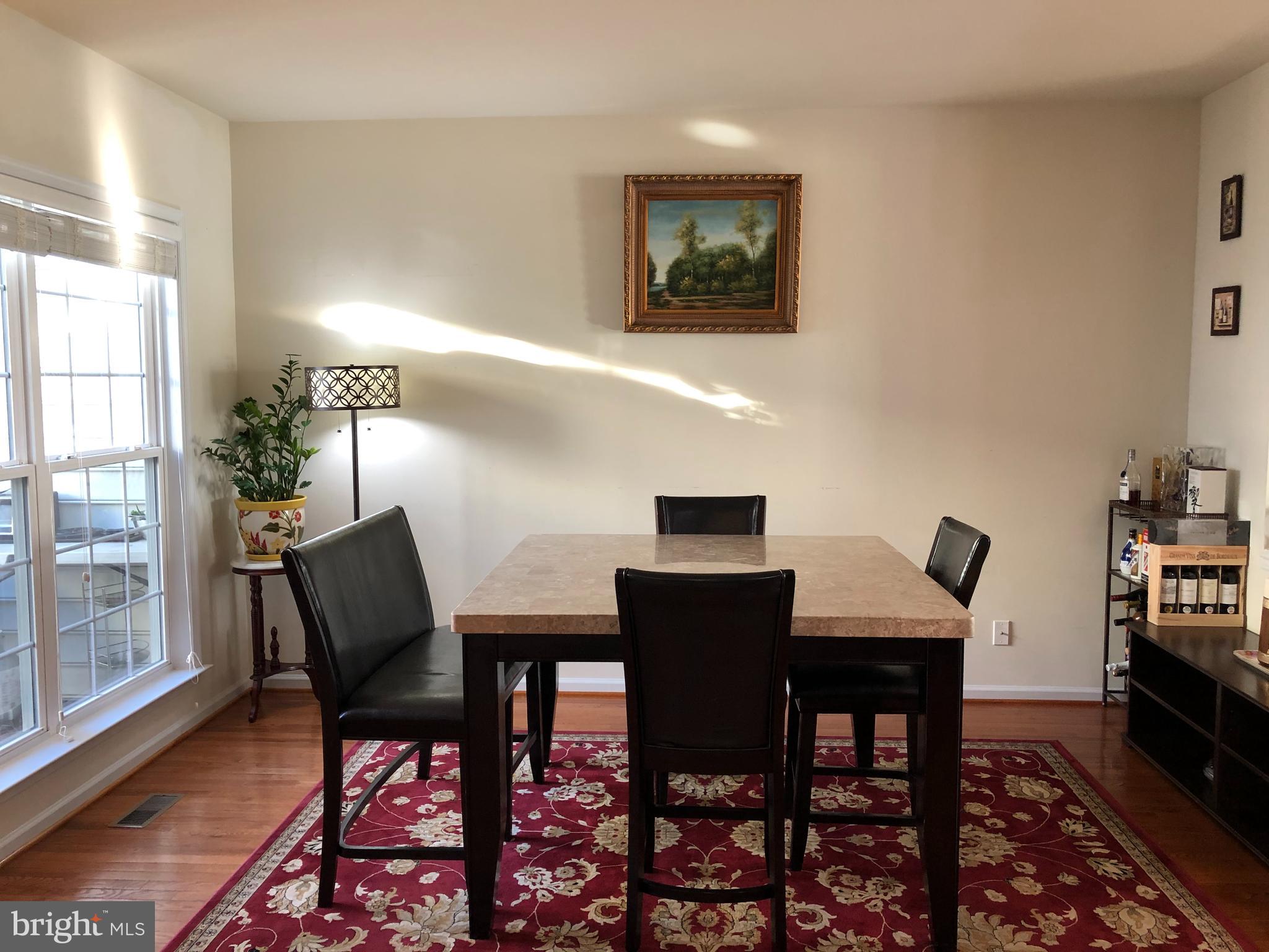 EAST GATE - Residential