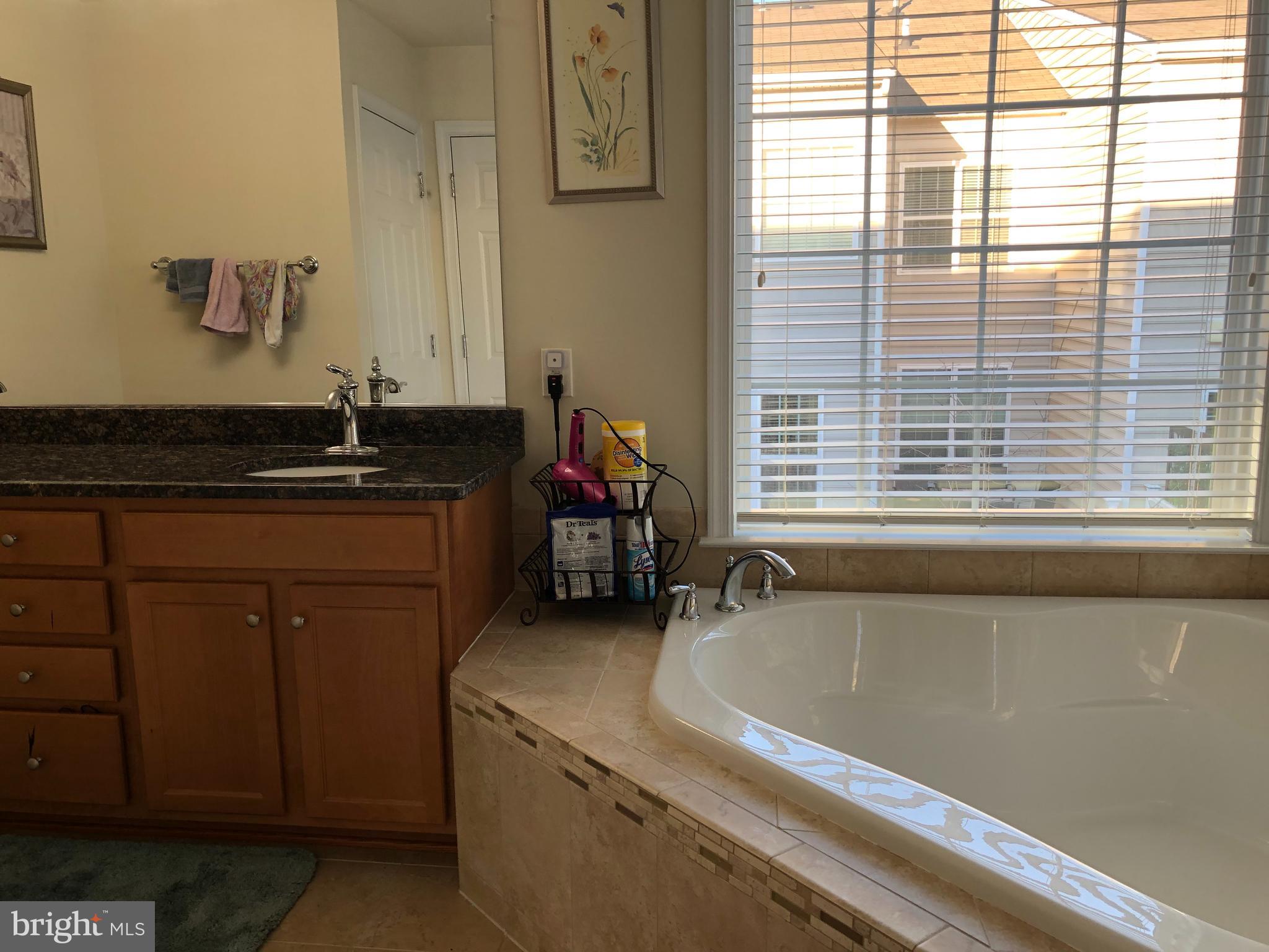 EAST GATE - Residential