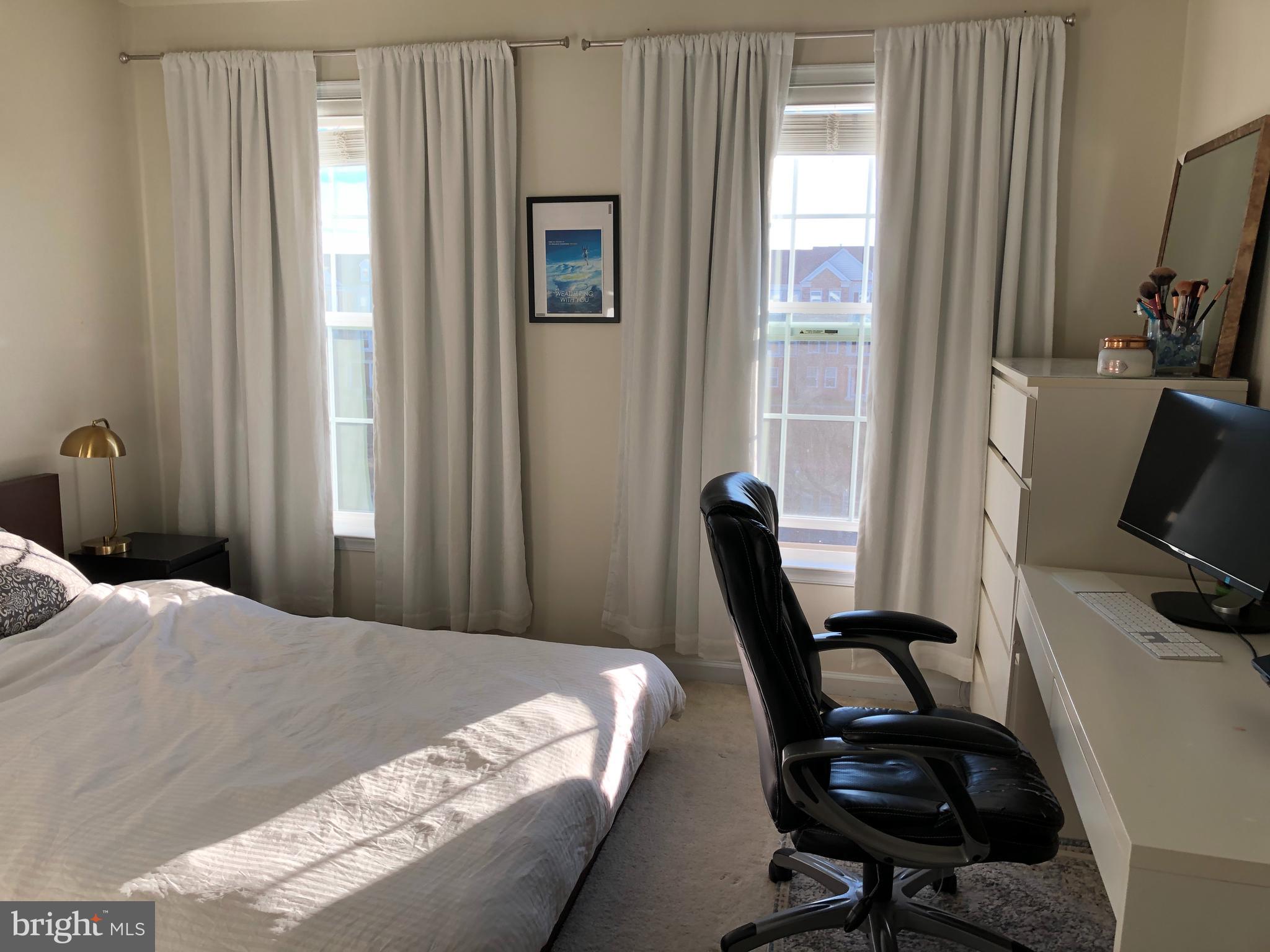 EAST GATE - Residential