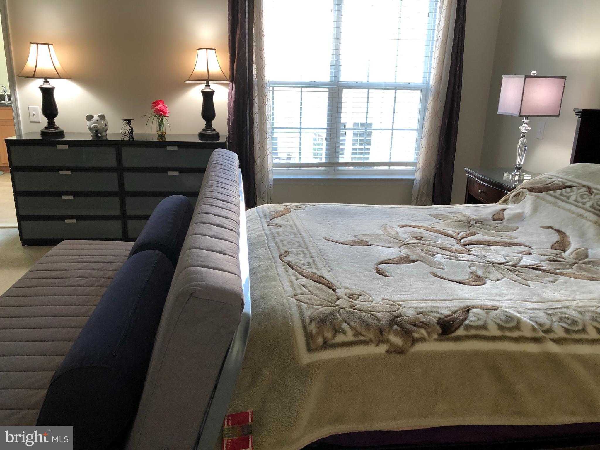 EAST GATE - Residential