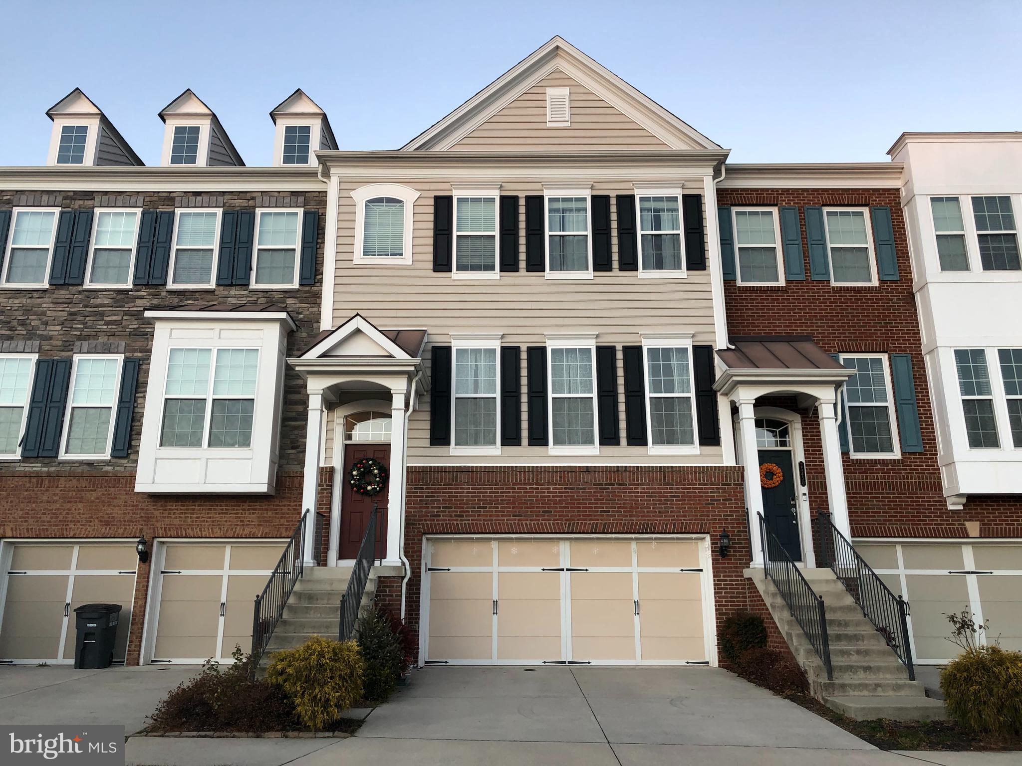 EAST GATE - Residential