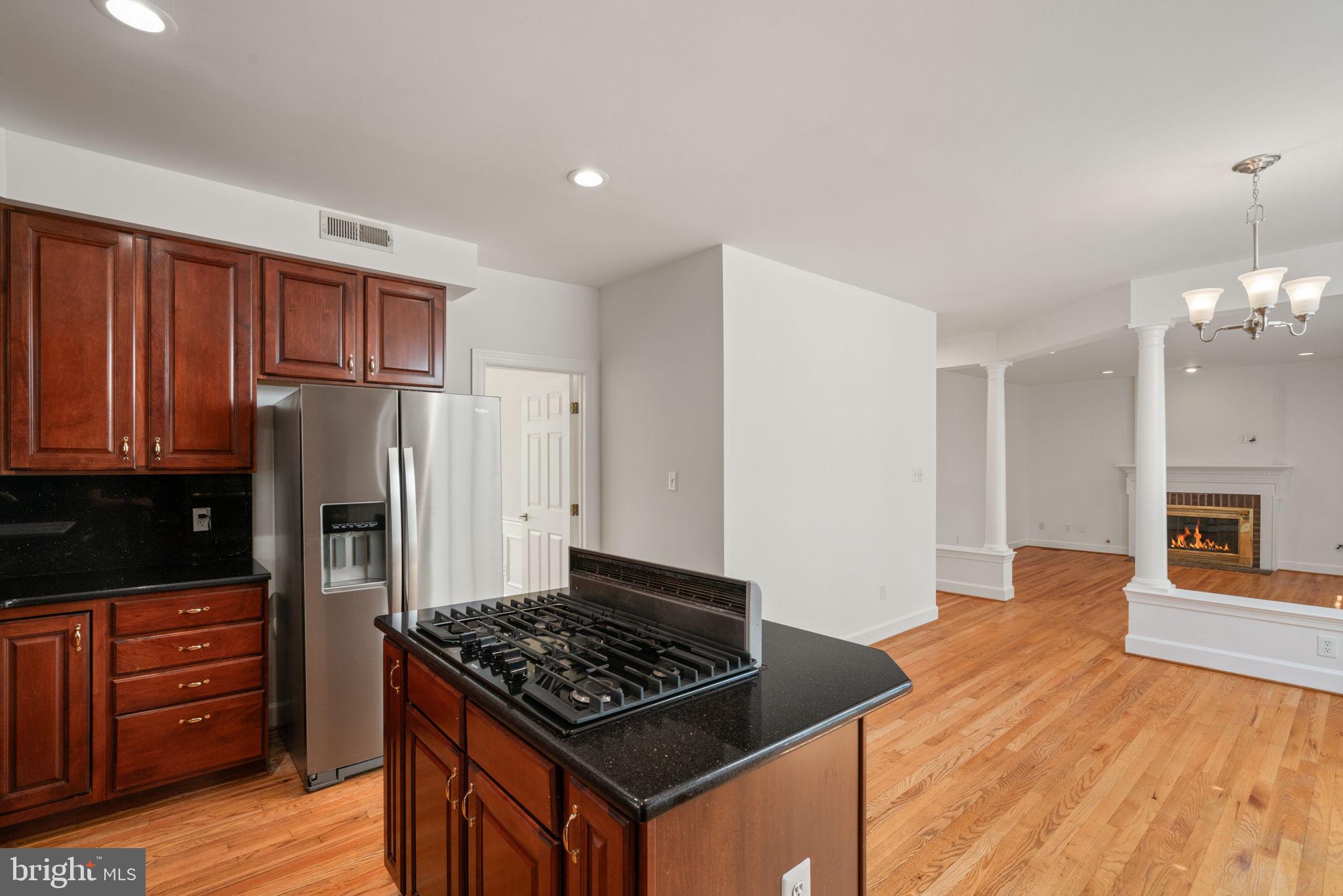 STONERIDGE KNOLL - Residential