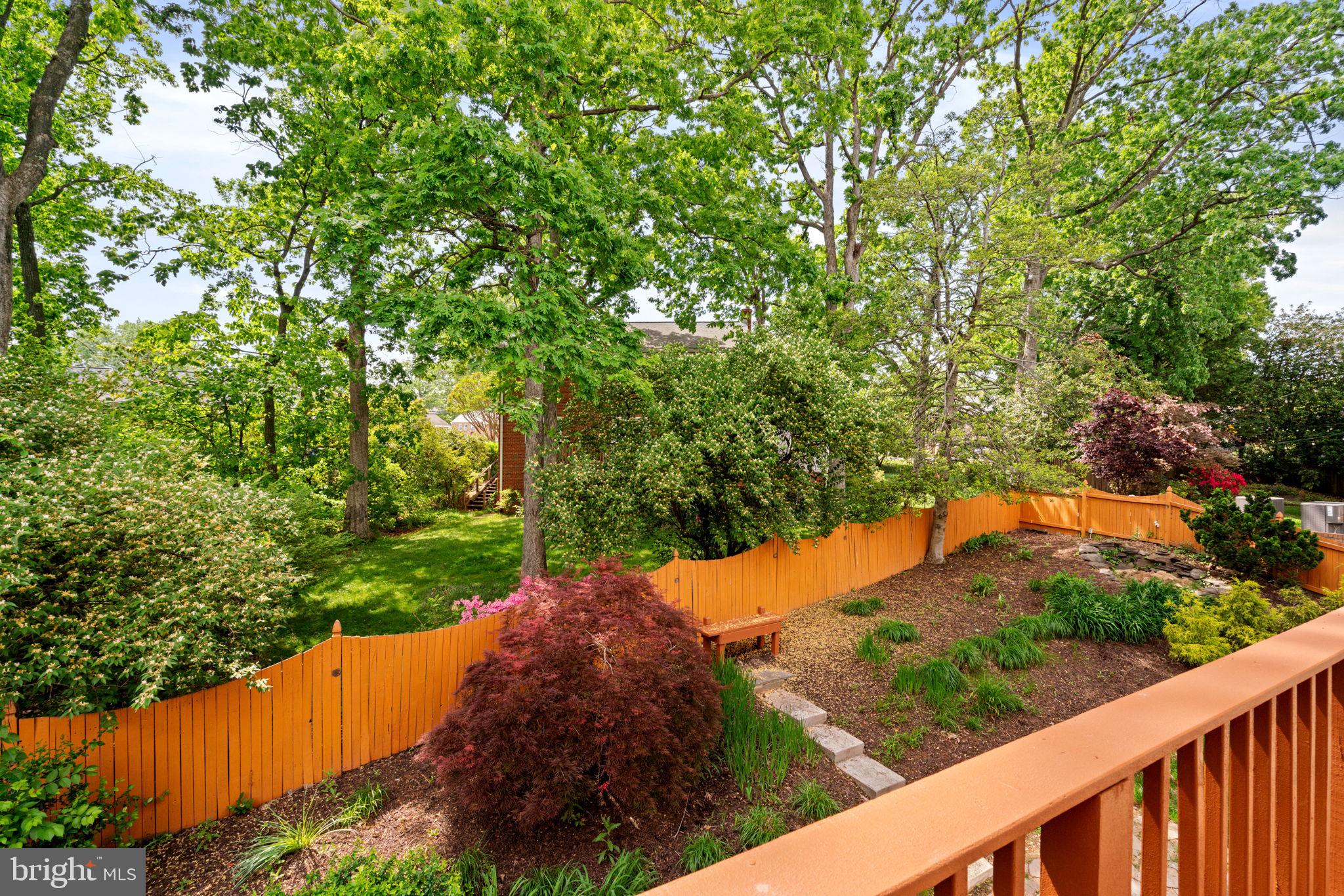 STONERIDGE KNOLL - Residential