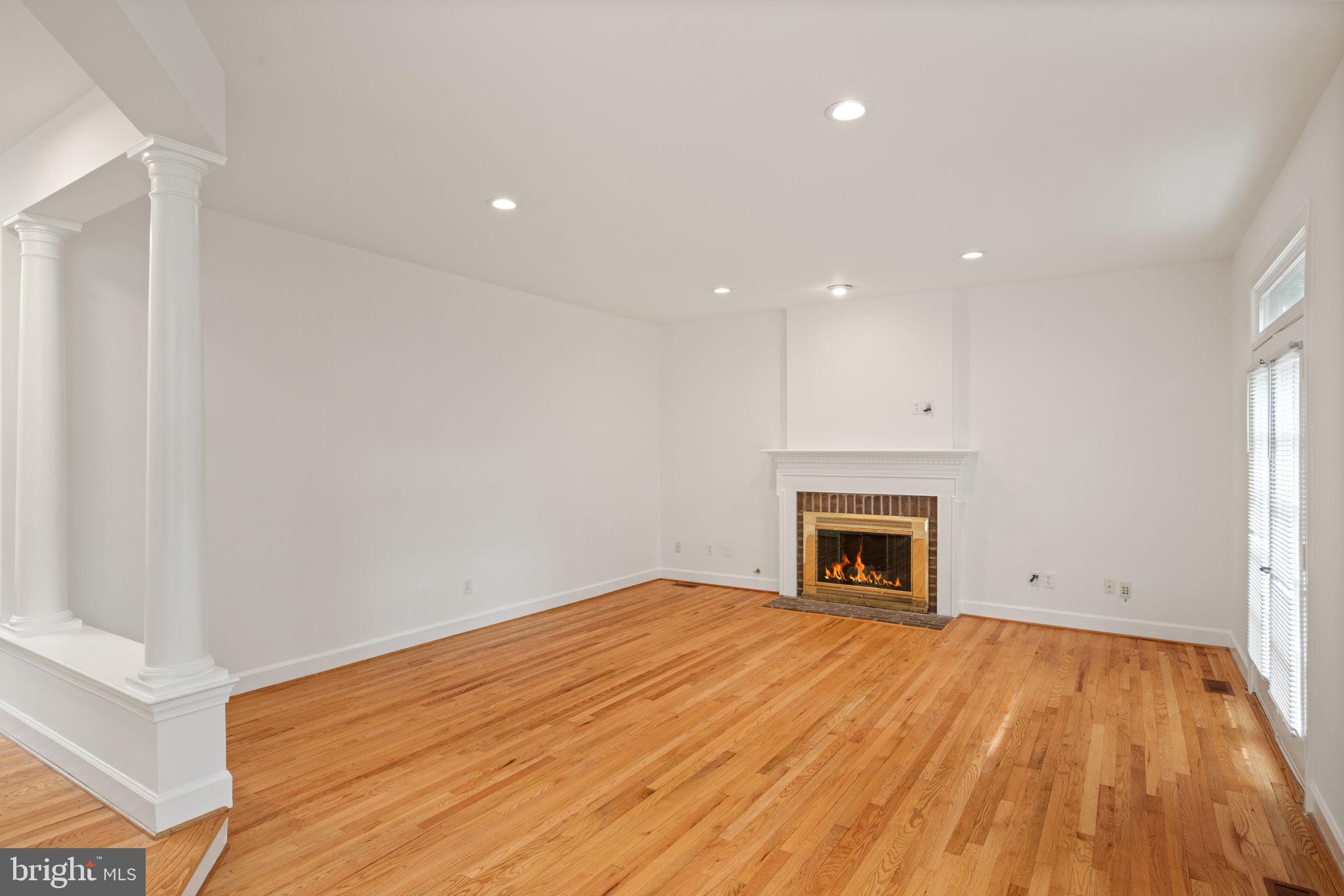 STONERIDGE KNOLL - Residential