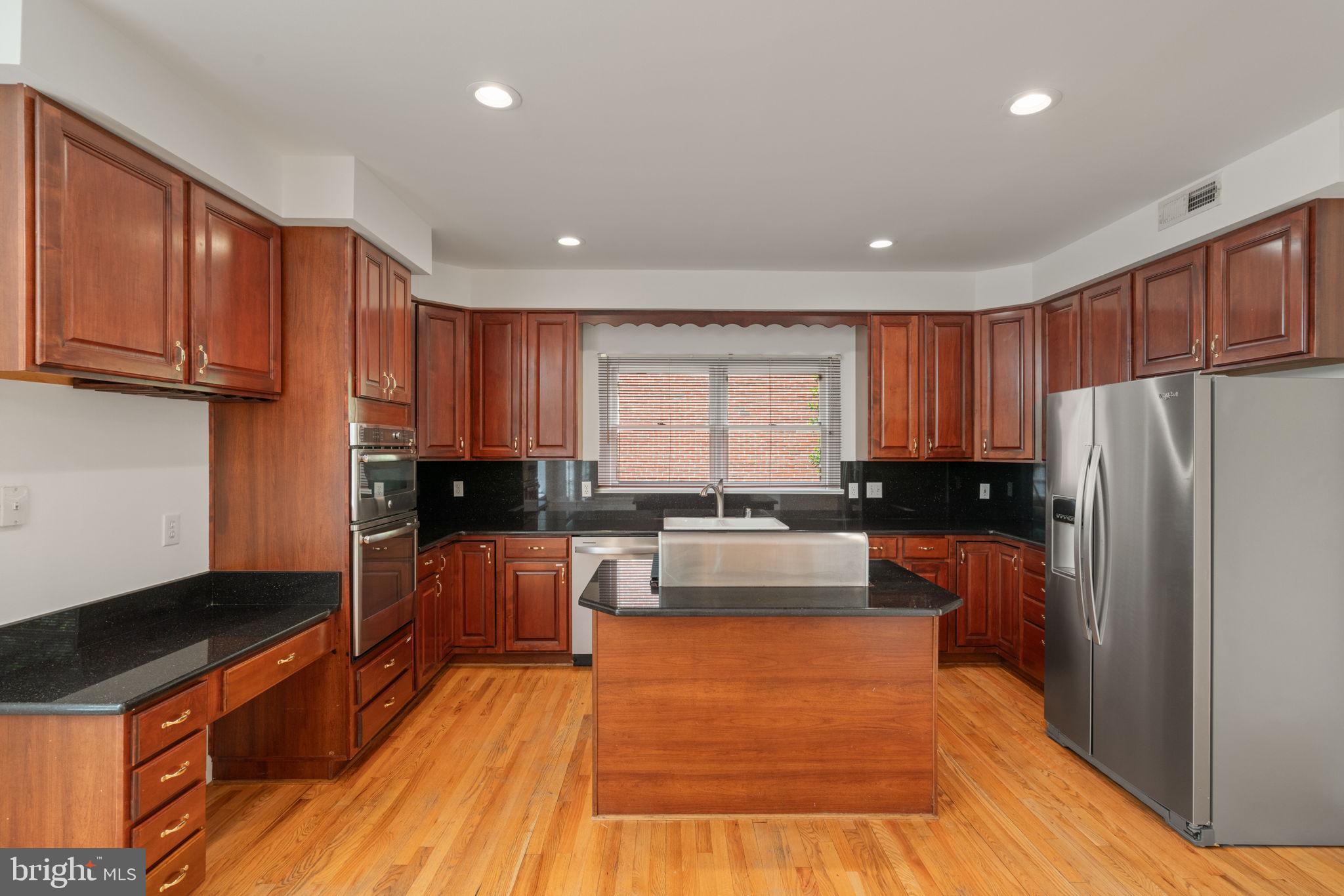 STONERIDGE KNOLL - Residential