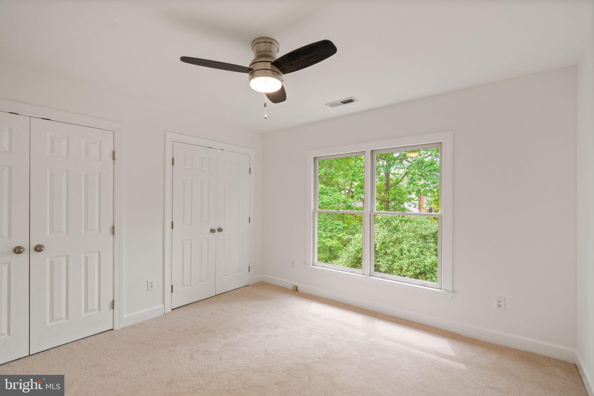 STONERIDGE KNOLL - Residential