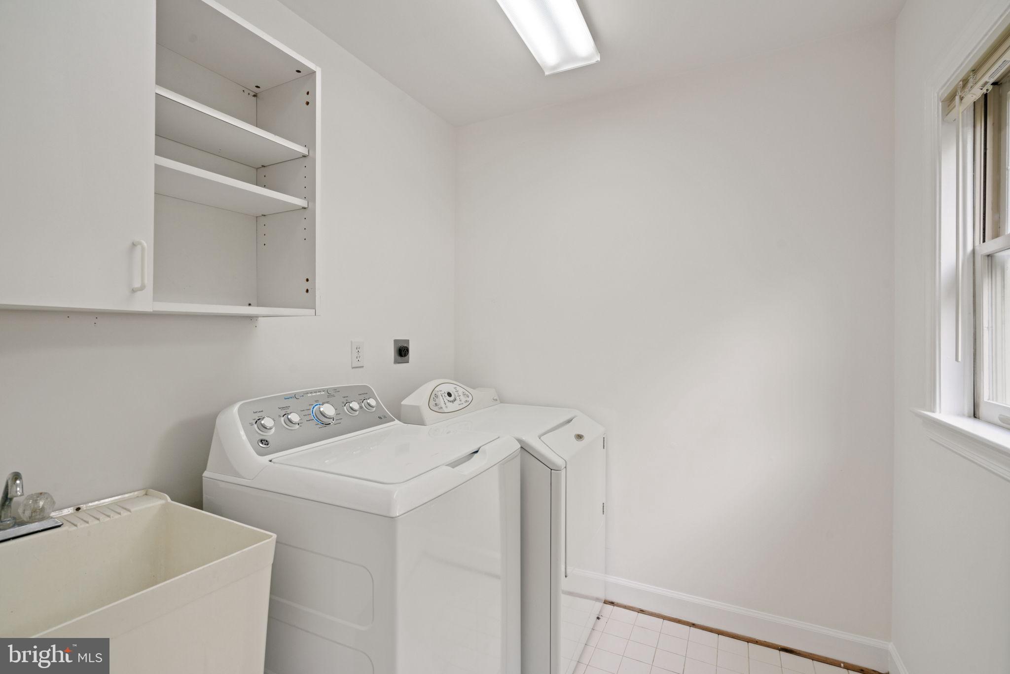 STONERIDGE KNOLL - Residential