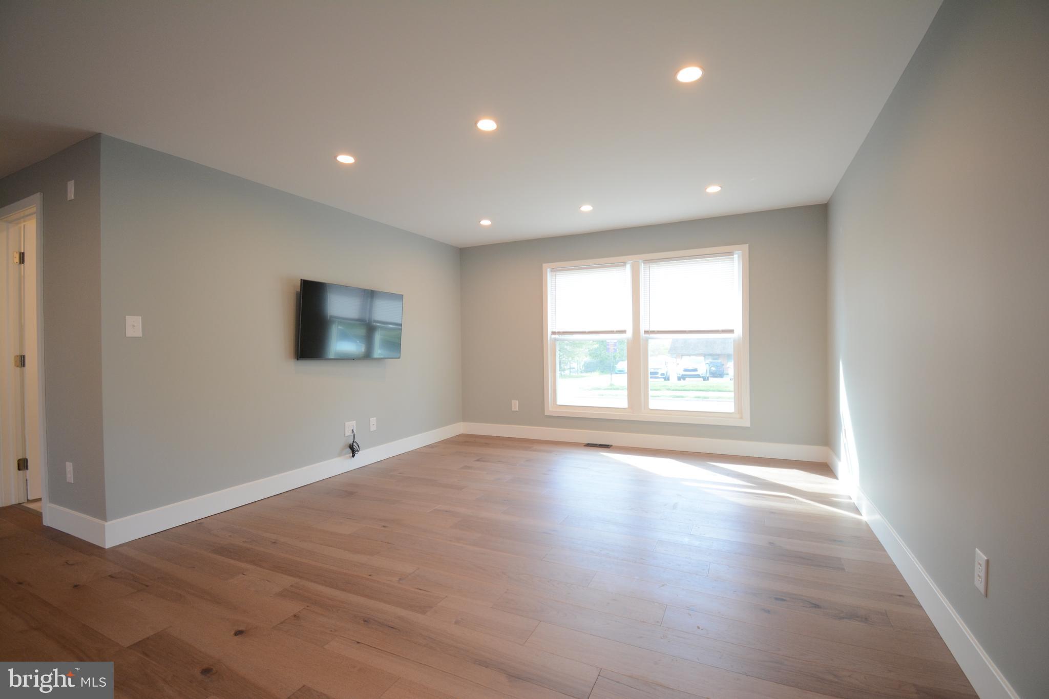 WEST CHESTER BORO - Commercial Sale