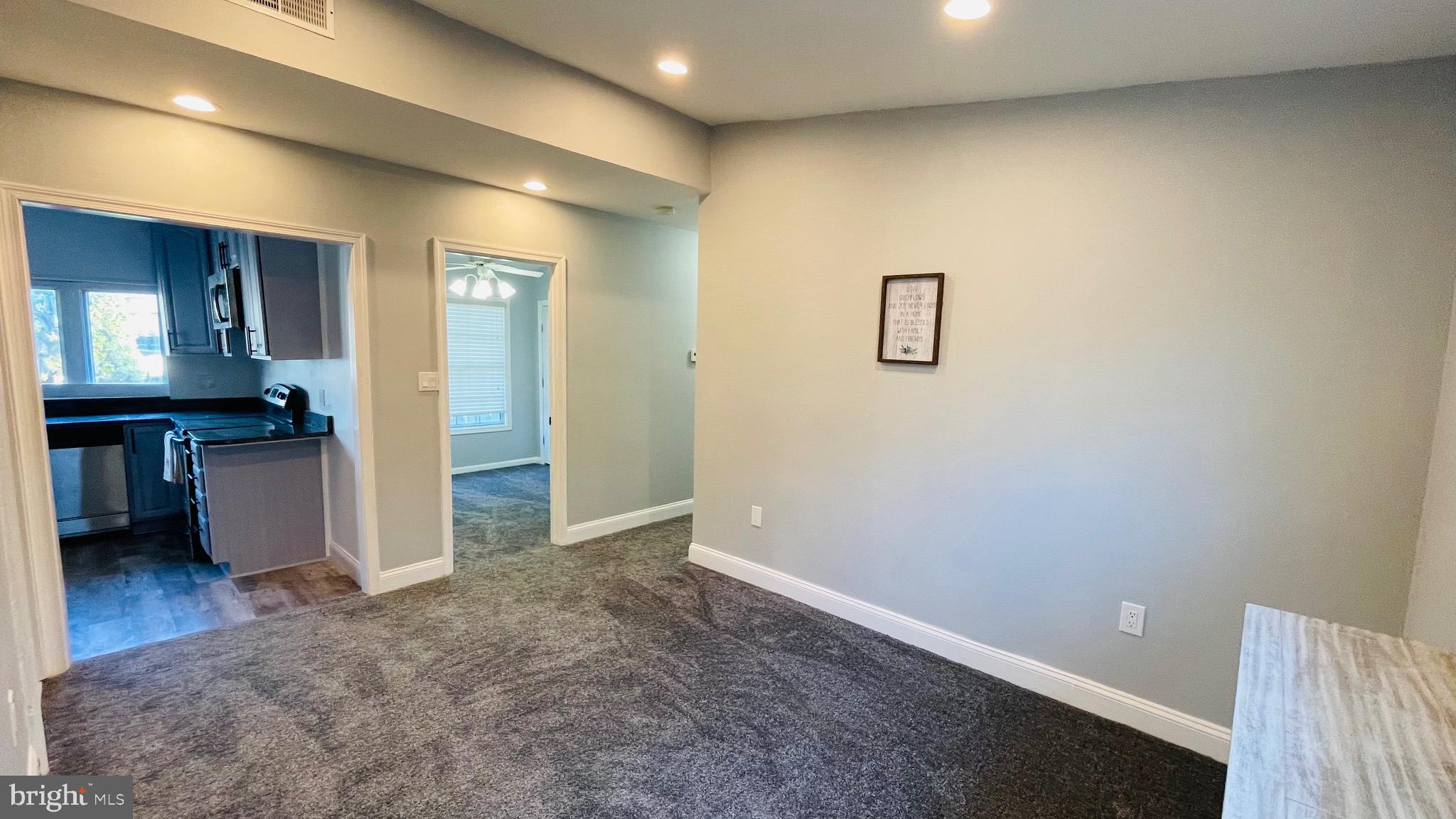 WHITE ROCK - Residential