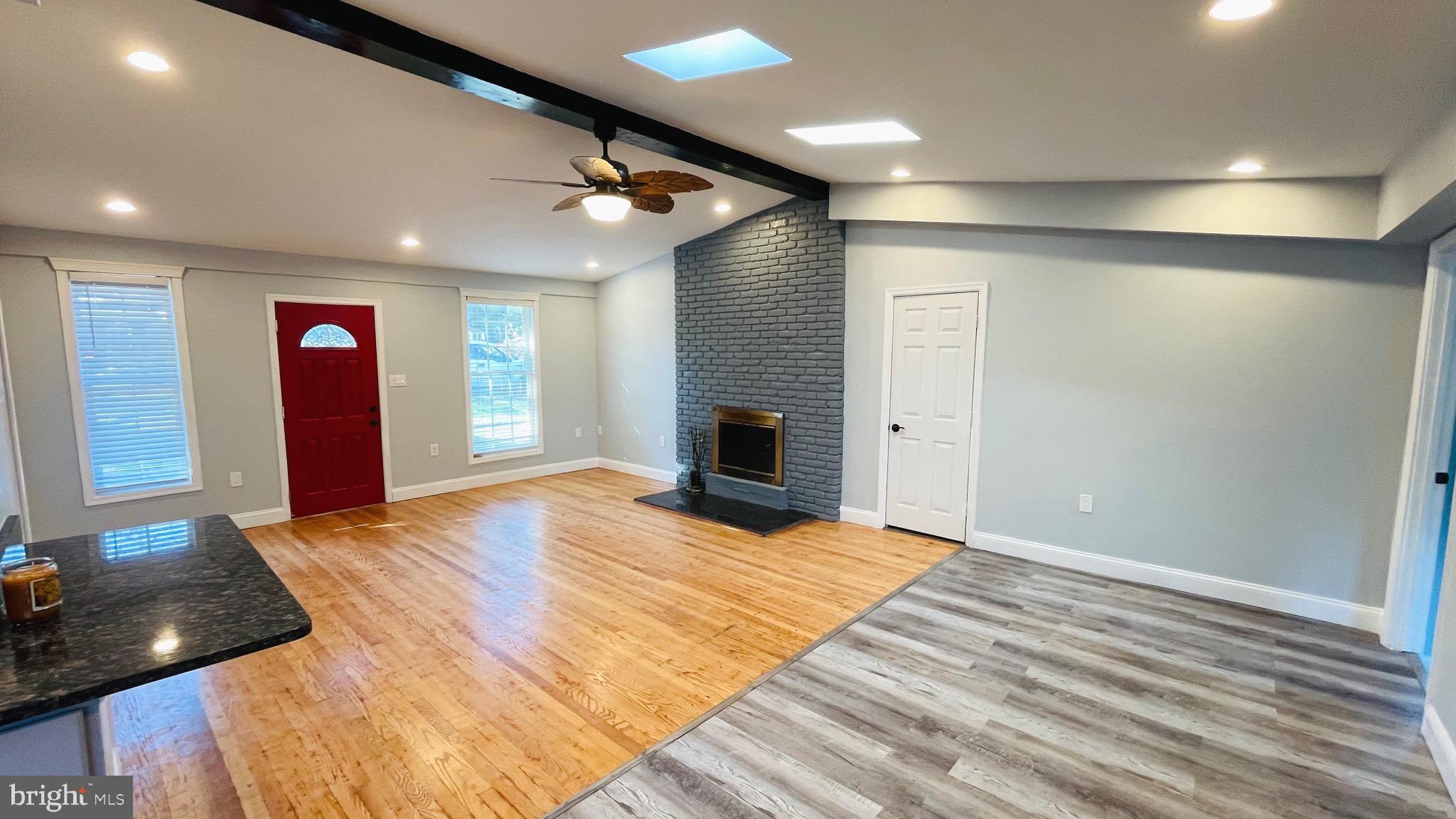 WHITE ROCK - Residential