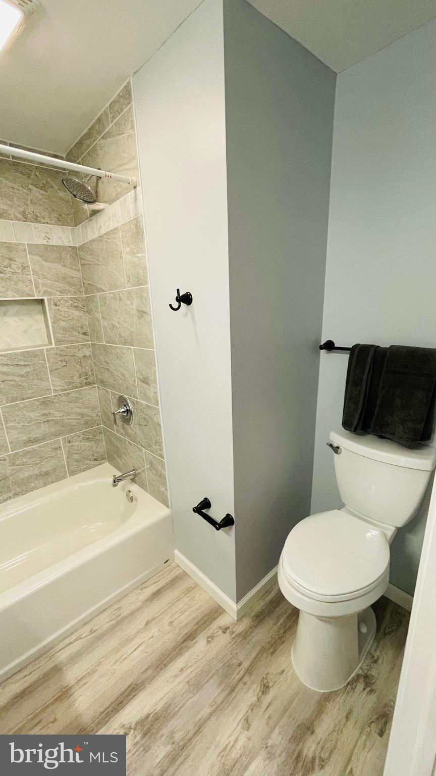 WHITE ROCK - Residential