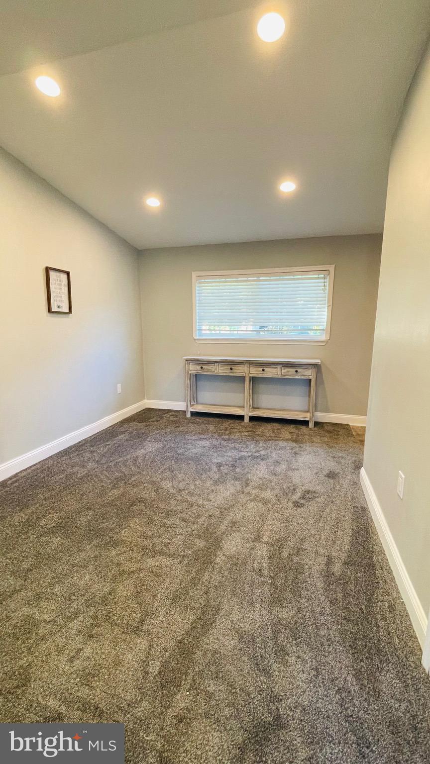 WHITE ROCK - Residential