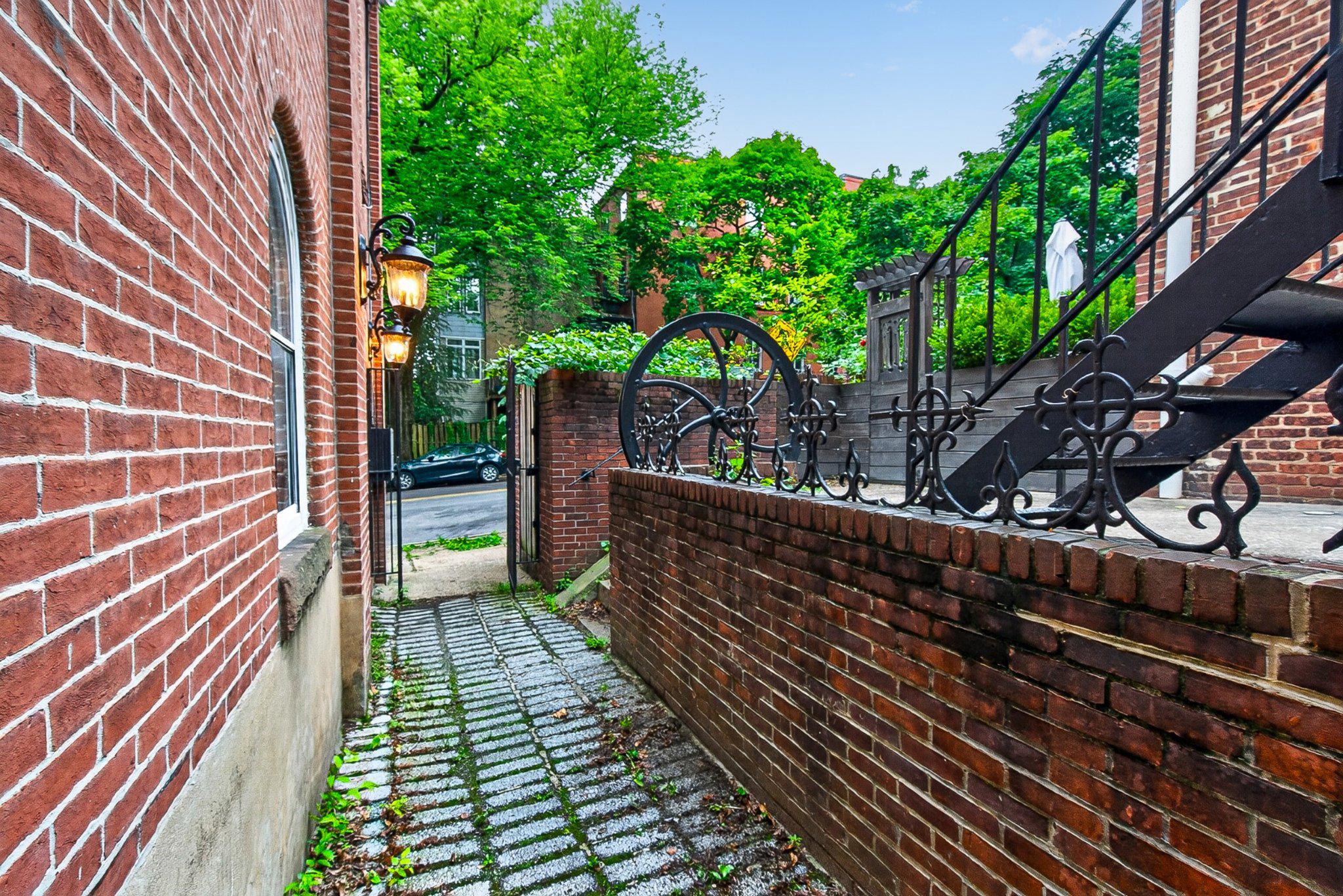 BOLTON HILL HISTORIC DISTRICT - Residential