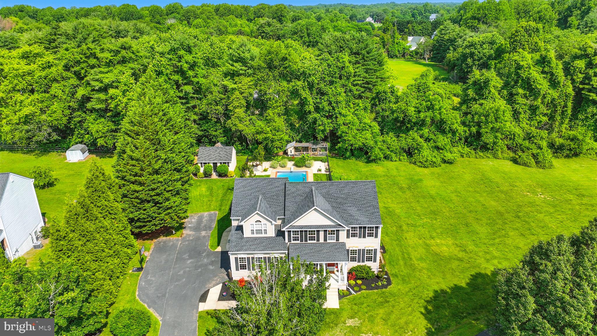 OAKMONT MANOR - Residential