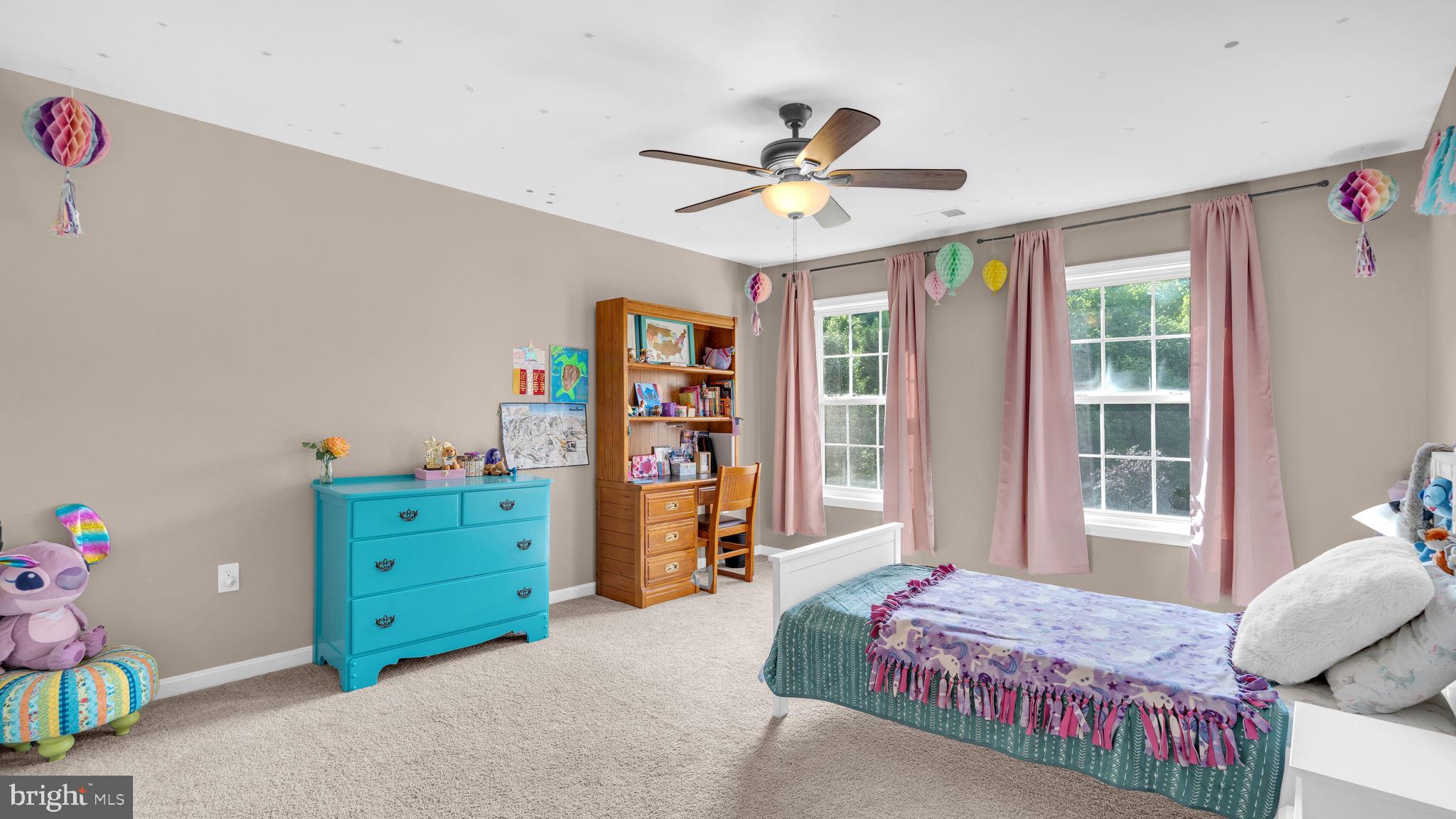 OAKMONT MANOR - Residential