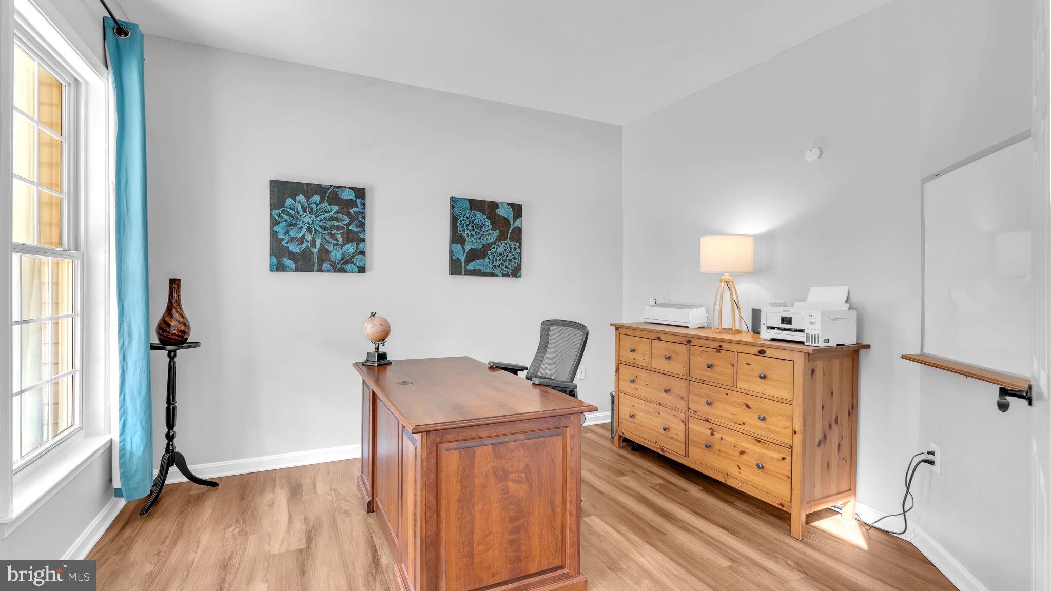 OAKMONT MANOR - Residential