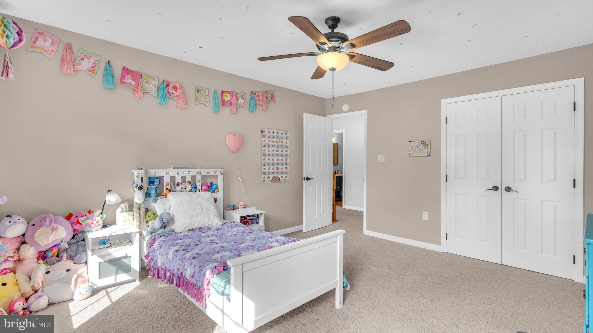 OAKMONT MANOR - Residential