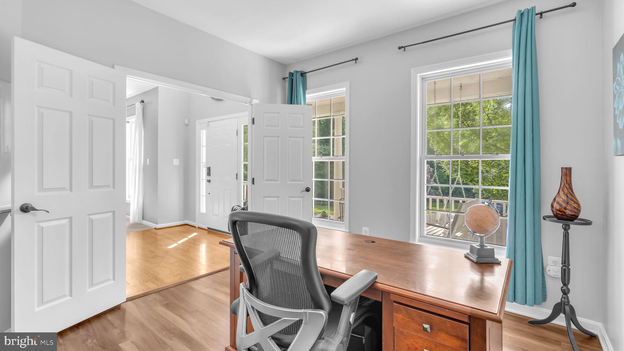 OAKMONT MANOR - Residential