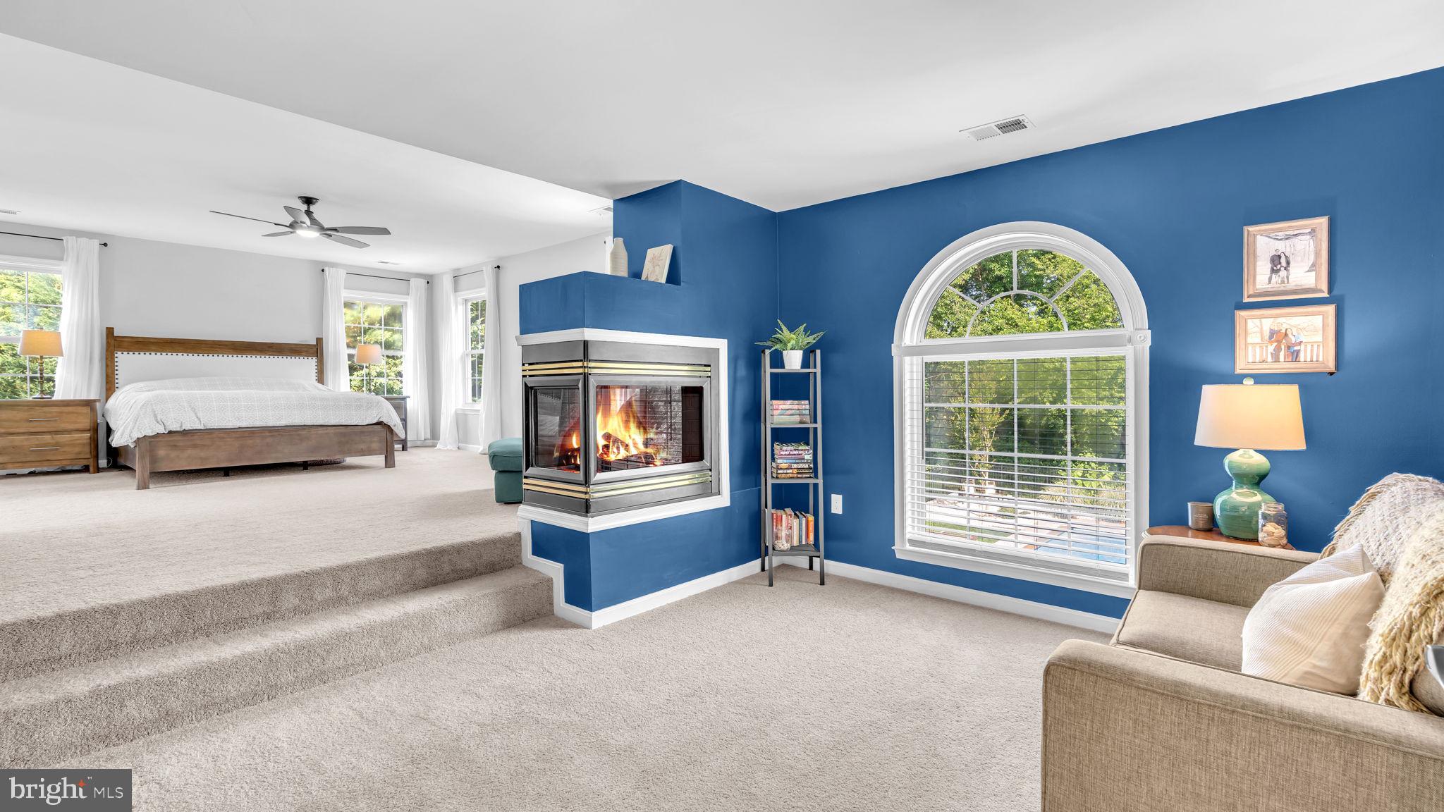 OAKMONT MANOR - Residential