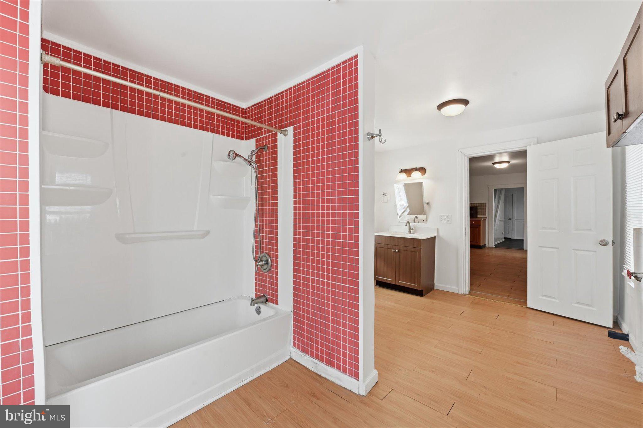 CABBAGE HILL - Residential