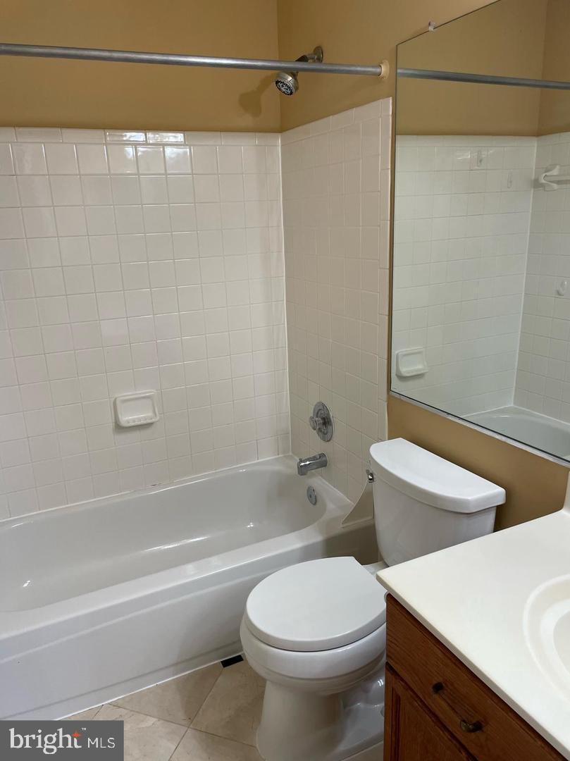 MIDDLEFORD - Residential Lease