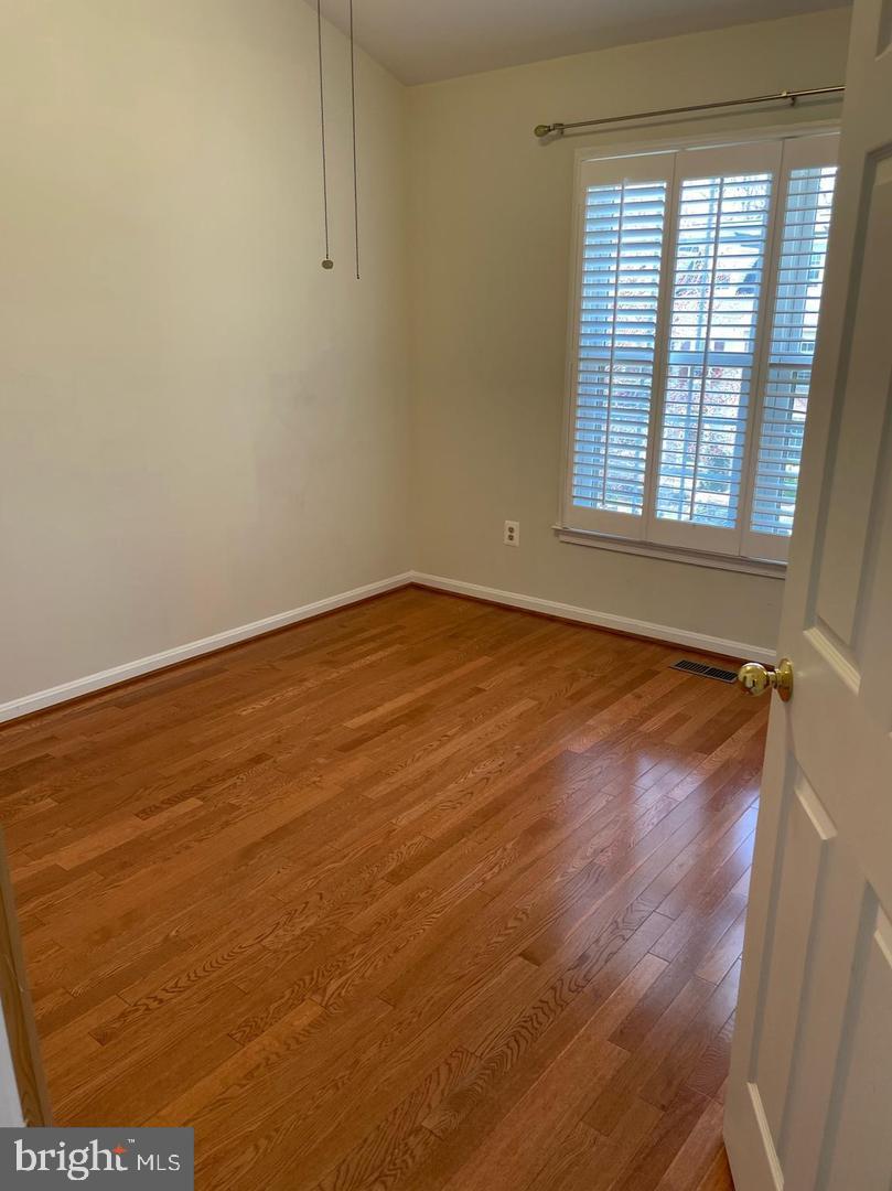 MIDDLEFORD - Residential Lease