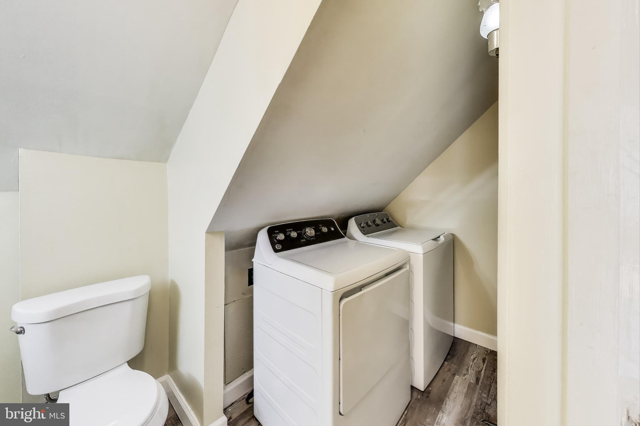 TWINBROOK - Residential Lease