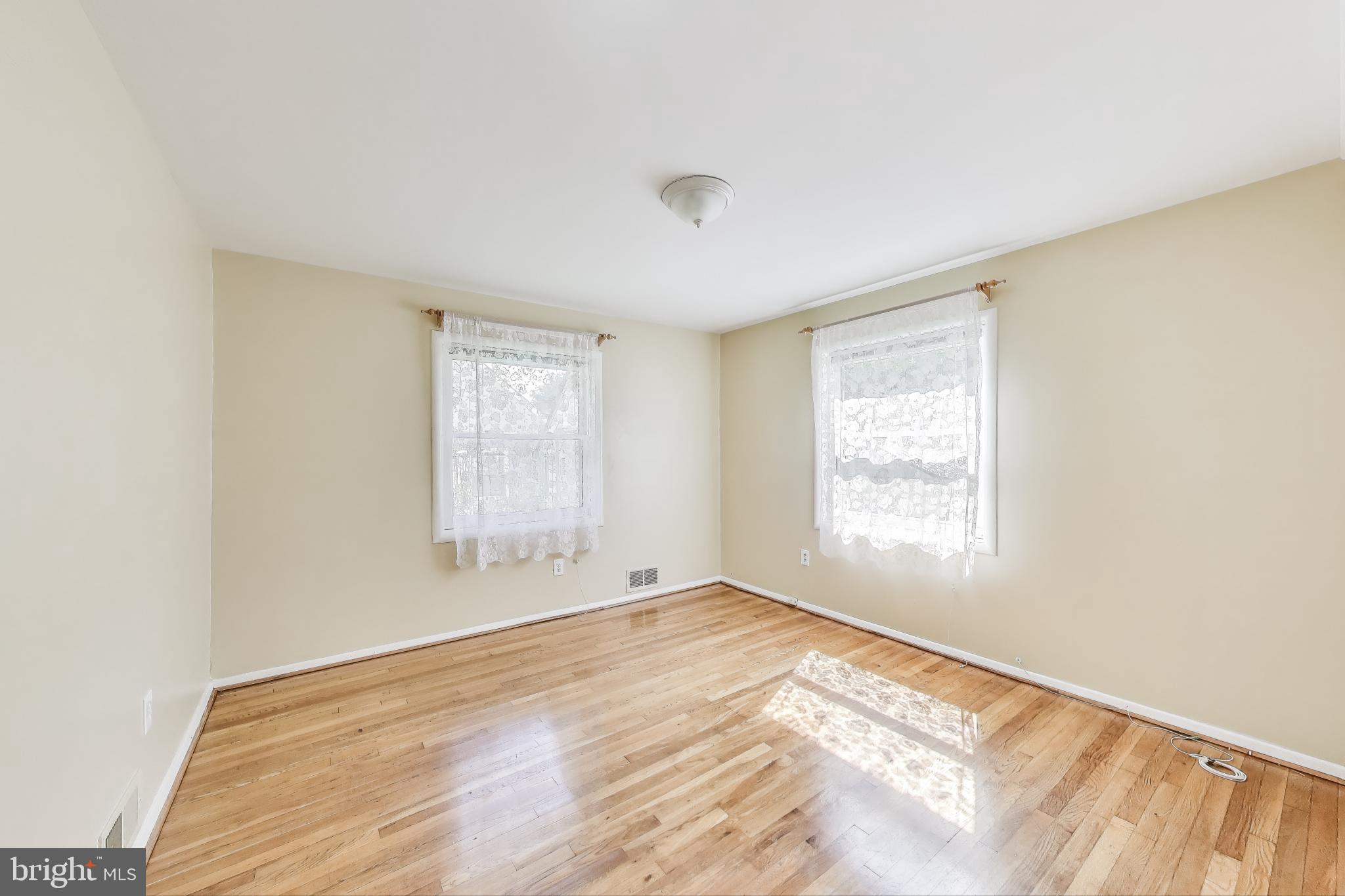 TWINBROOK - Residential Lease