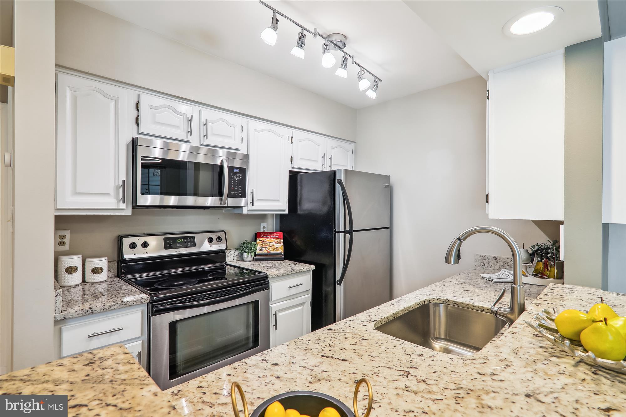 BENTLEY PLACE - Residential