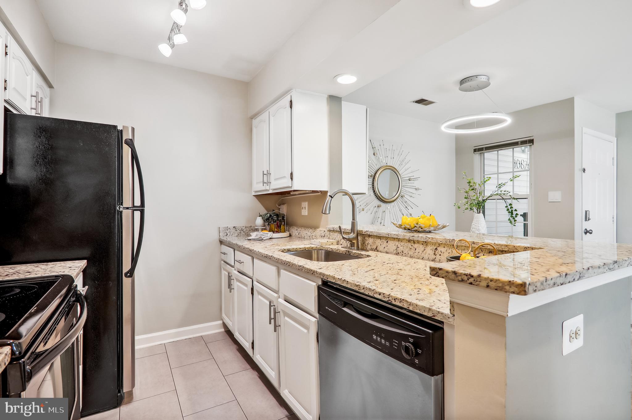 BENTLEY PLACE - Residential