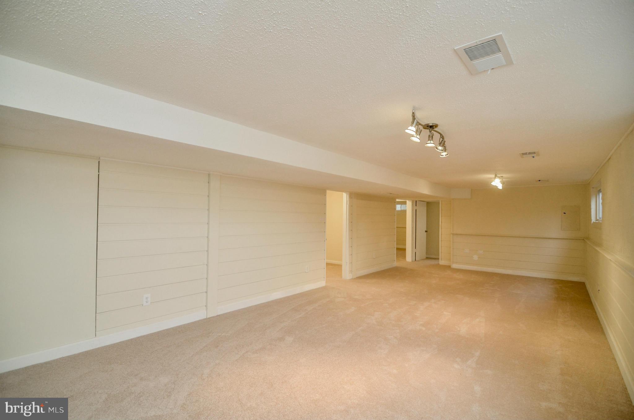 ROLF HEIGHTS - Residential