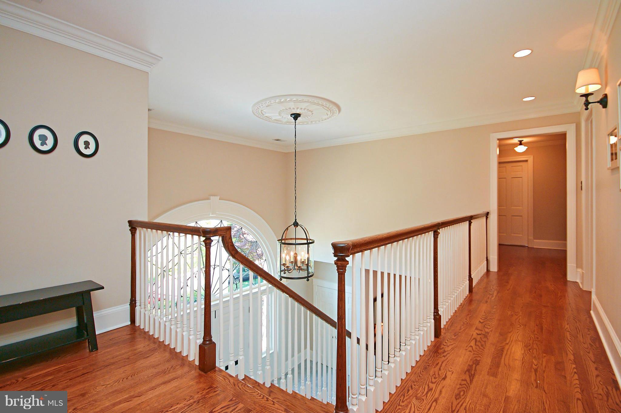 COUNTRY CLUB HILLS - Residential