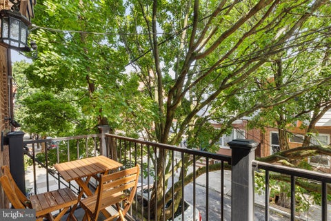 Townhouse For Sale - 908 Greenwich Street<br/> PHILADELPHIA, PA 19147
