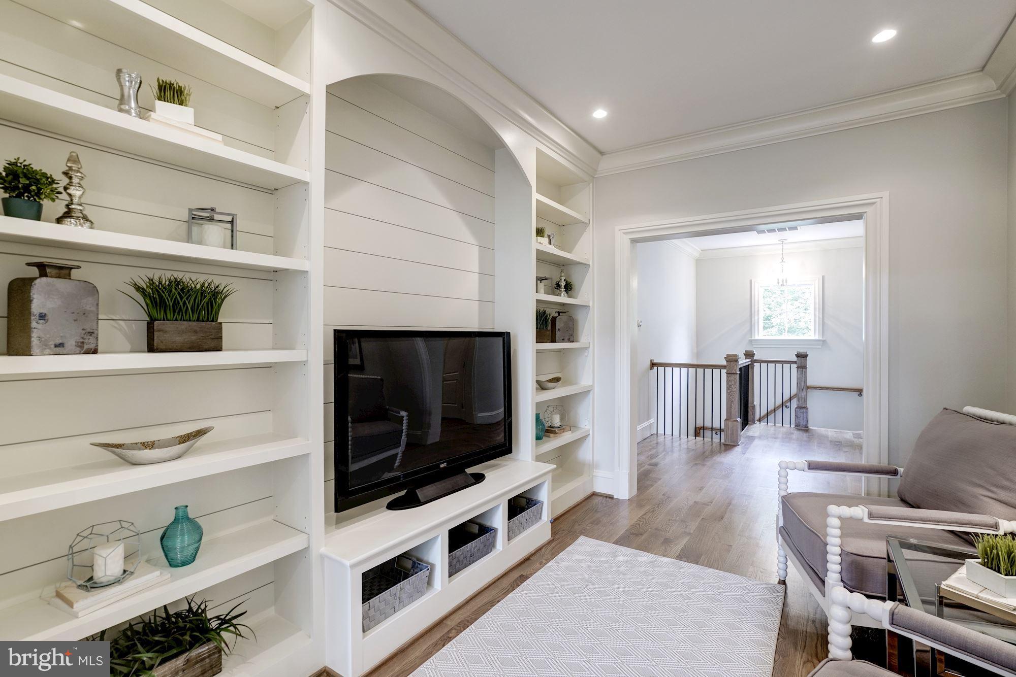 OLD DOMINION GARDENS - Residential