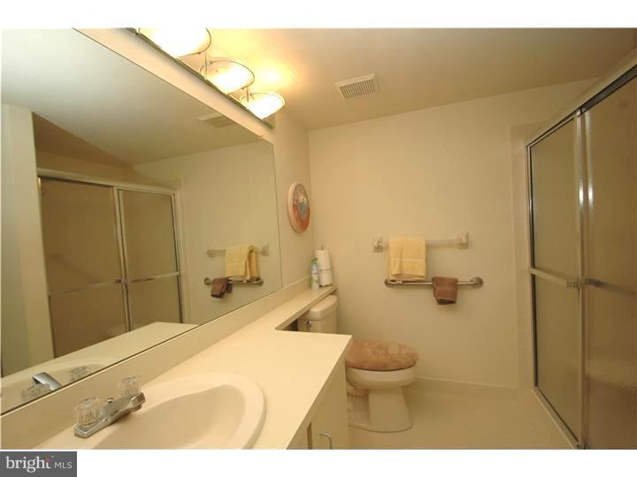 VALLEY GLEN - Residential