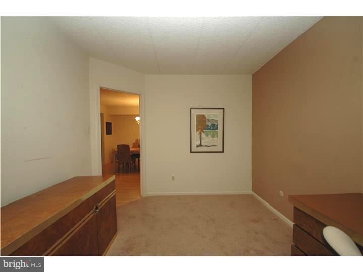 VALLEY GLEN - Residential