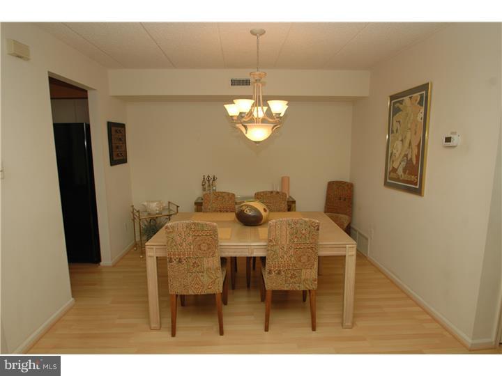 VALLEY GLEN - Residential