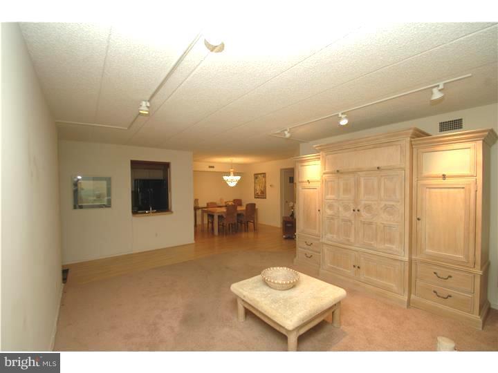 VALLEY GLEN - Residential