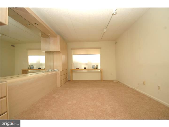 VALLEY GLEN - Residential