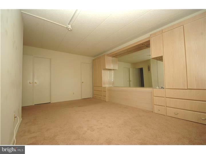 VALLEY GLEN - Residential