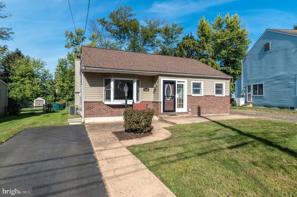 Photo of 133 Manor Road, HATBORO, PA 19040 (MLS # PAMC2156224)