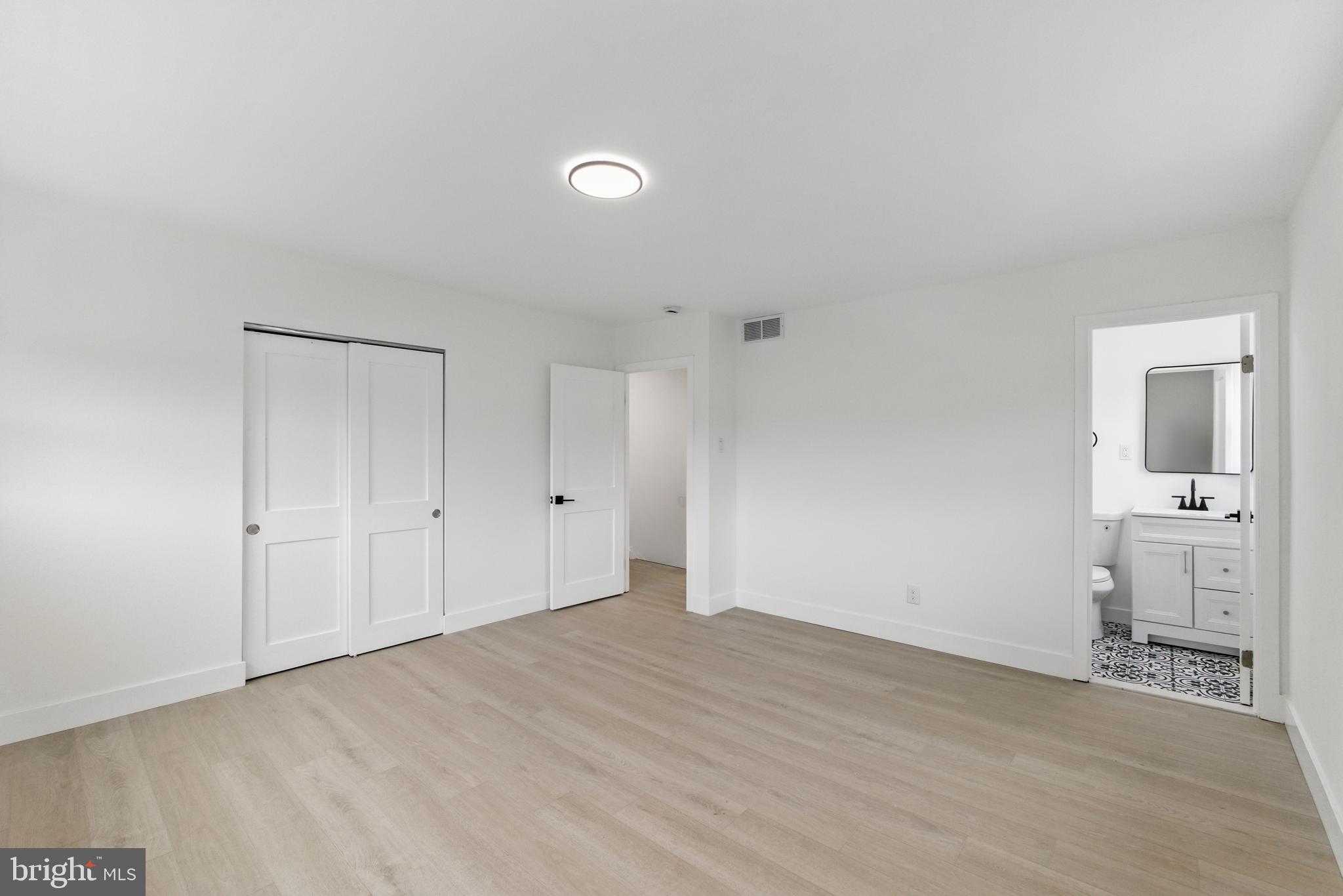 PHILADELPHIA - Residential